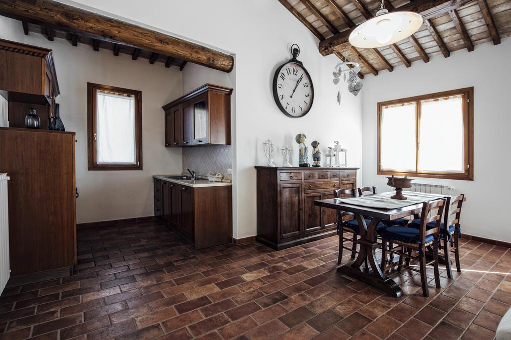 Apartamento Borgo Del Faggio Montepulciano Stazione Exterior foto